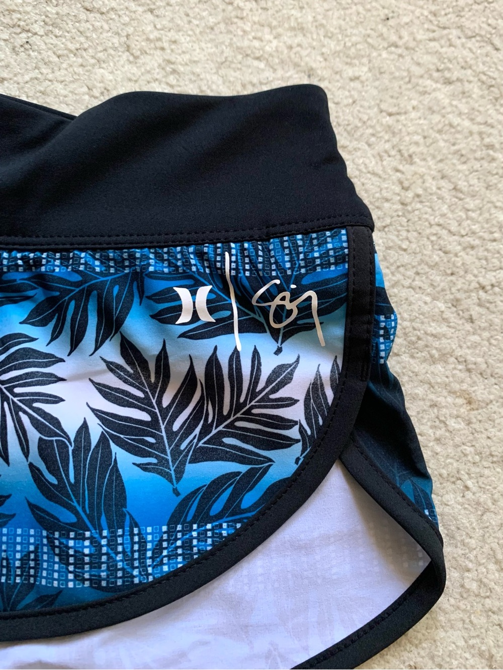 NWOT/ Hurley Phantom Sig Zane Moorea Boardshorts - XS